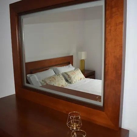 Holiday home Giesteira's House